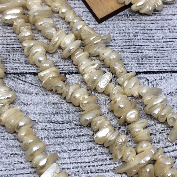 Artisan MOP infinity coastal statement necklace - Picture 3 of 4